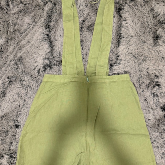 Linen Short Jumpsuit - Picture 2 of 10